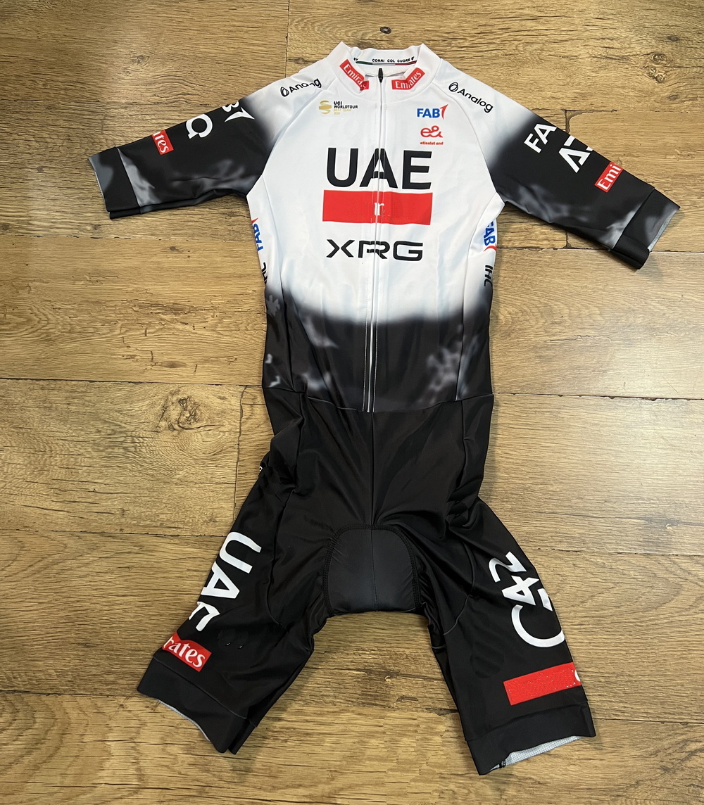 LASER CUT Skinsuit 2025 2026 U - огляд і ціна Cycling Community